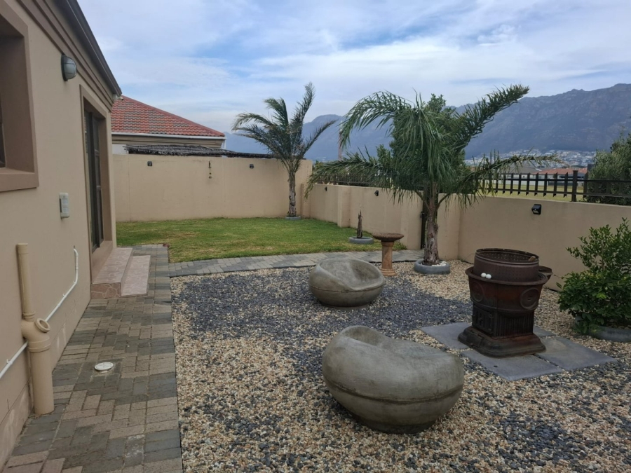 3 Bedroom Property for Sale in Fairview Golf Estate Western Cape